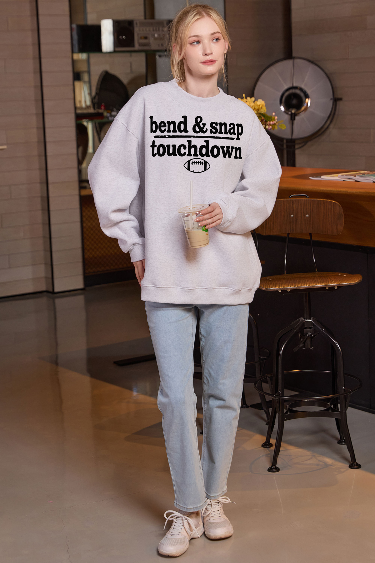 M004-G018 HEATHER-GREY A1 β Bend and Snap graphic on M004 heather grey garment