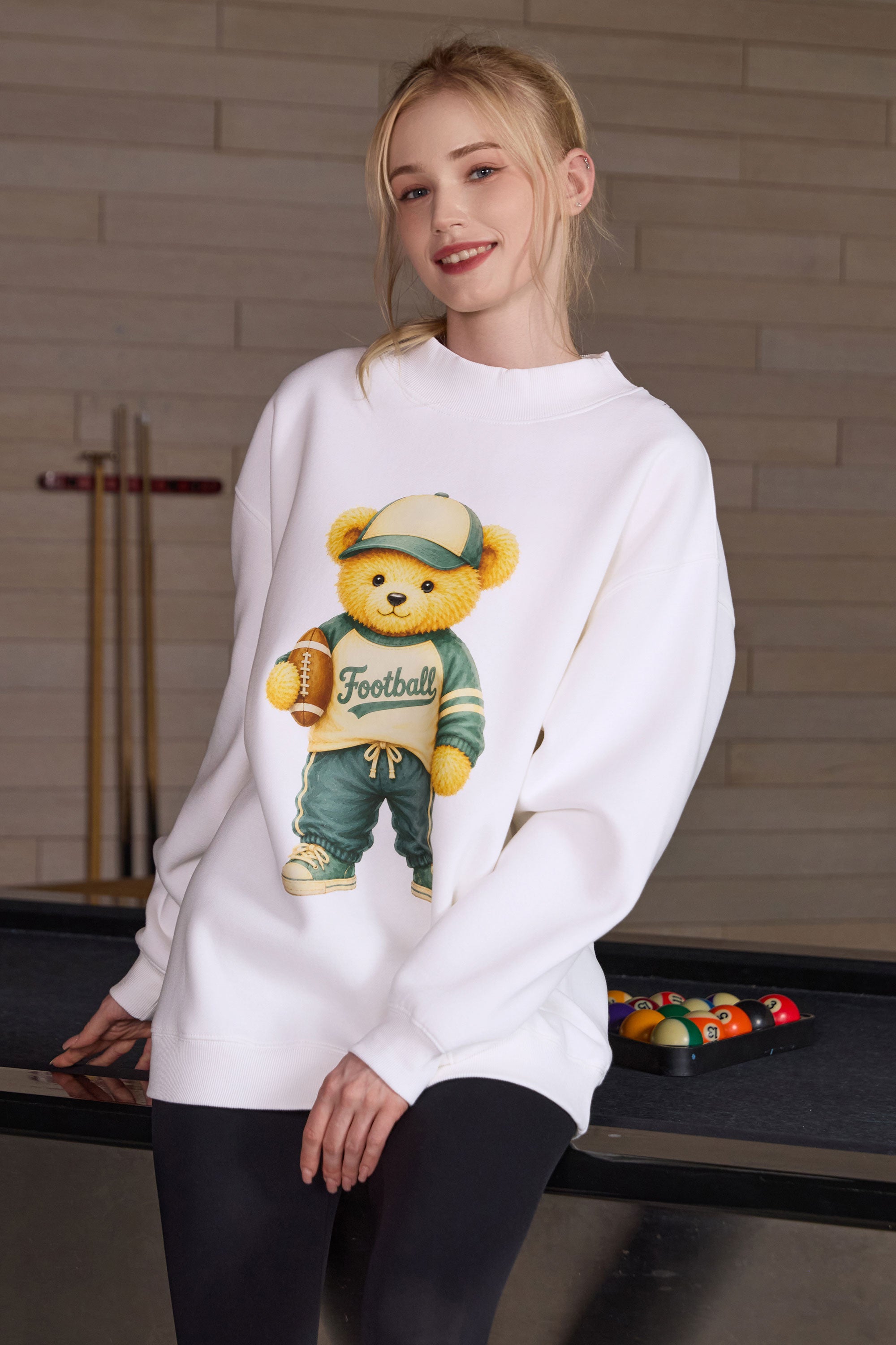 Football Teddy Mockneck sweatshirt