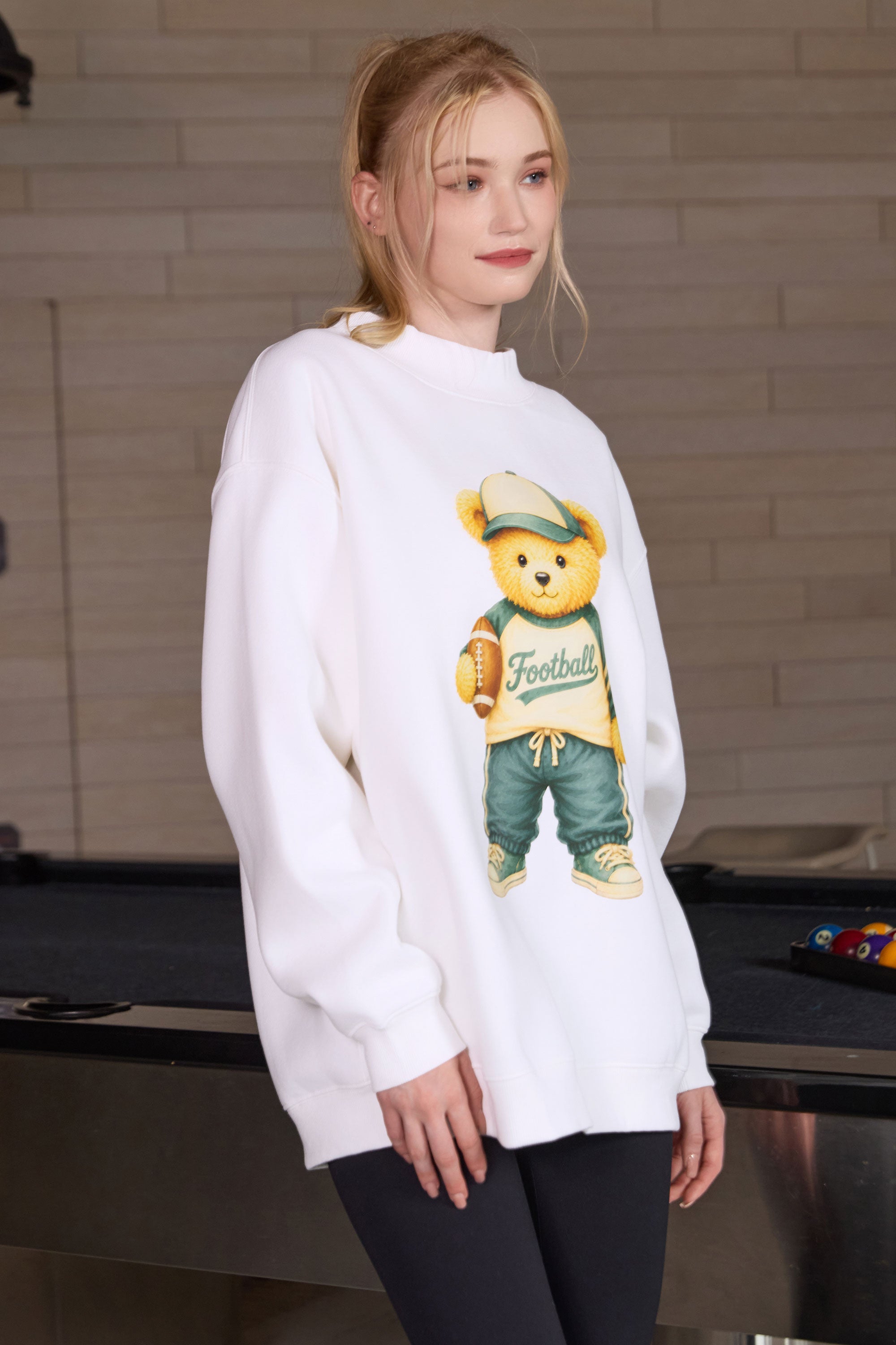 Football Teddy Mockneck sweatshirt