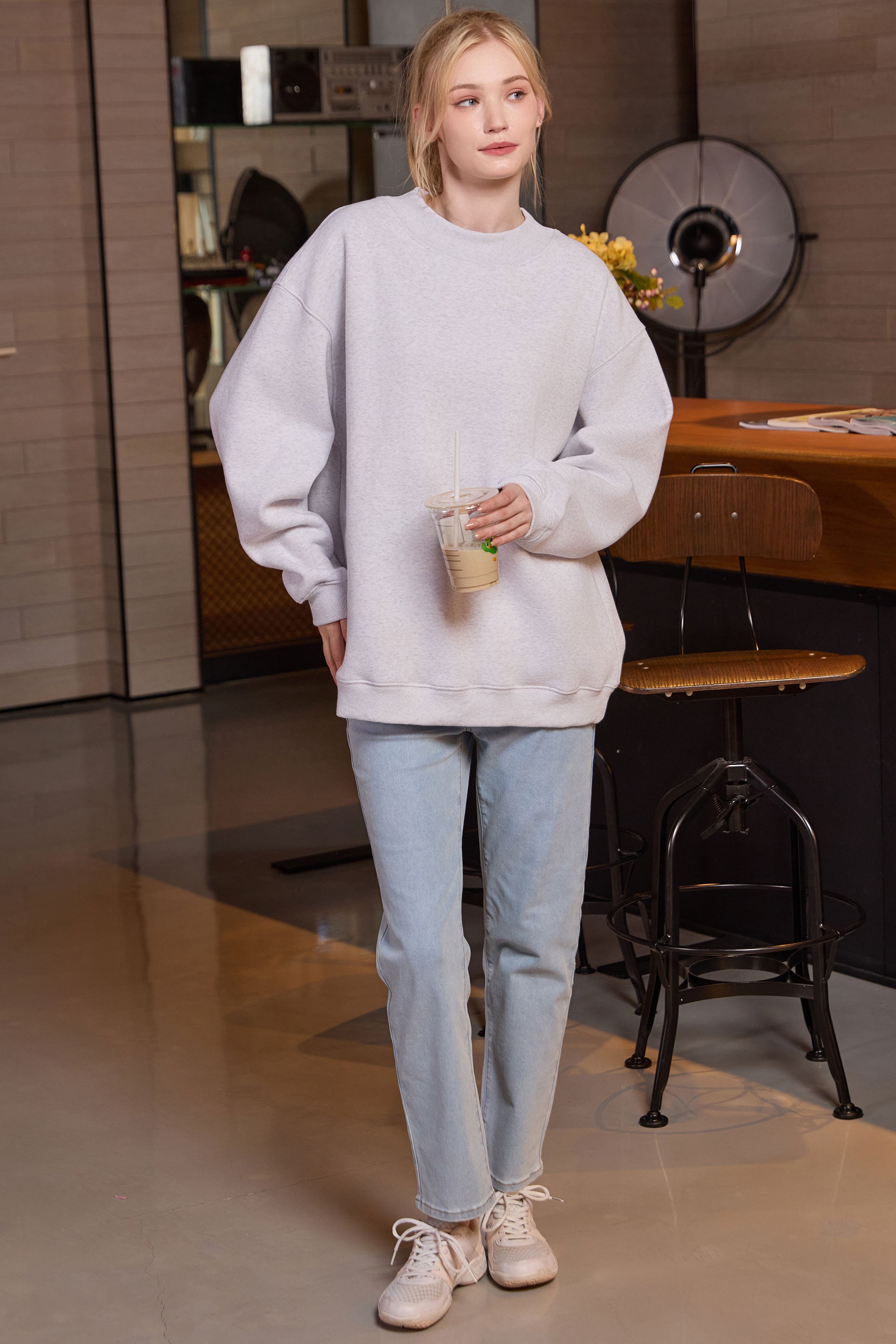 Oversized Mockneck Sweatshirt