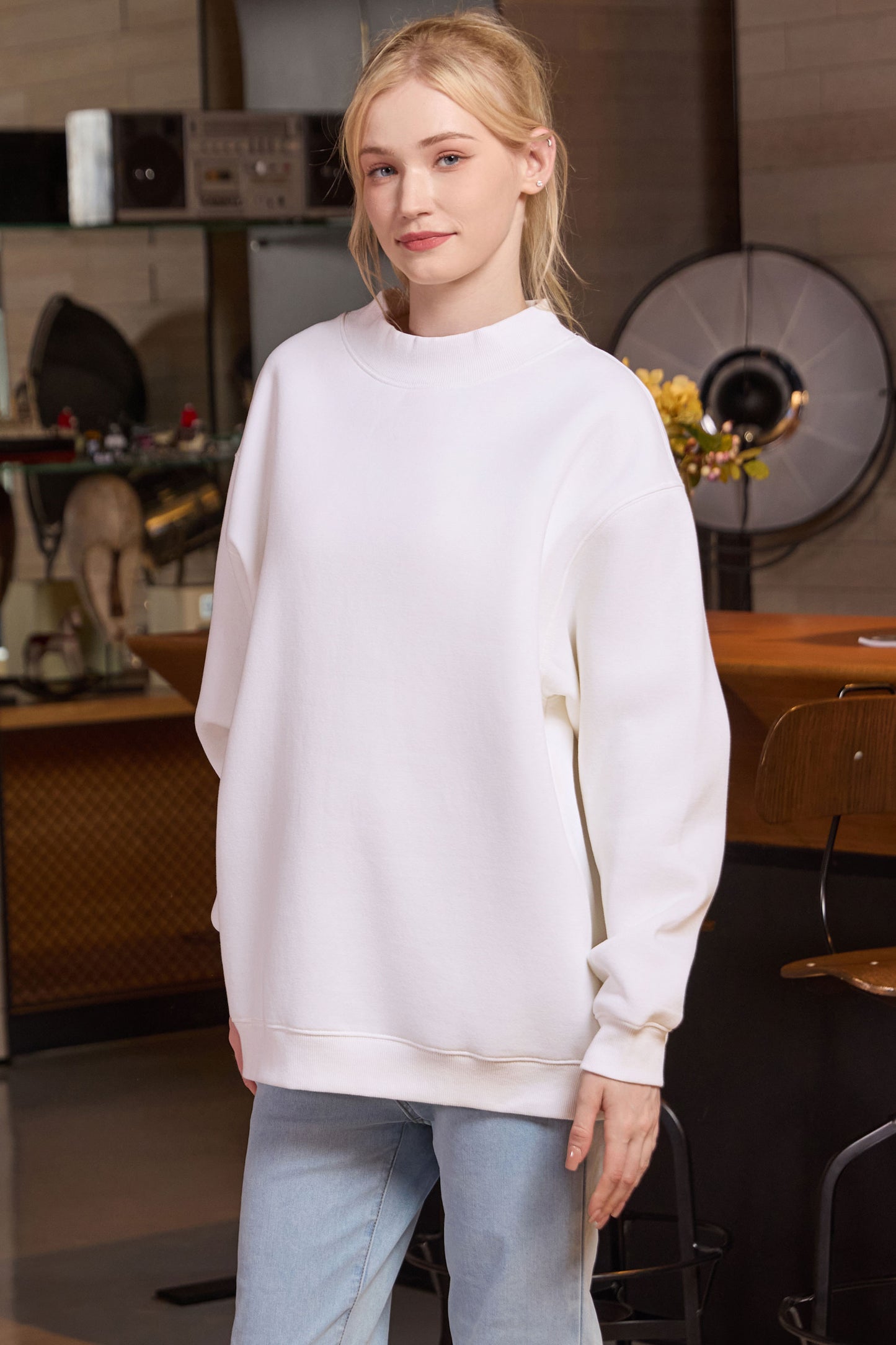 Oversized Mockneck Sweatshirt